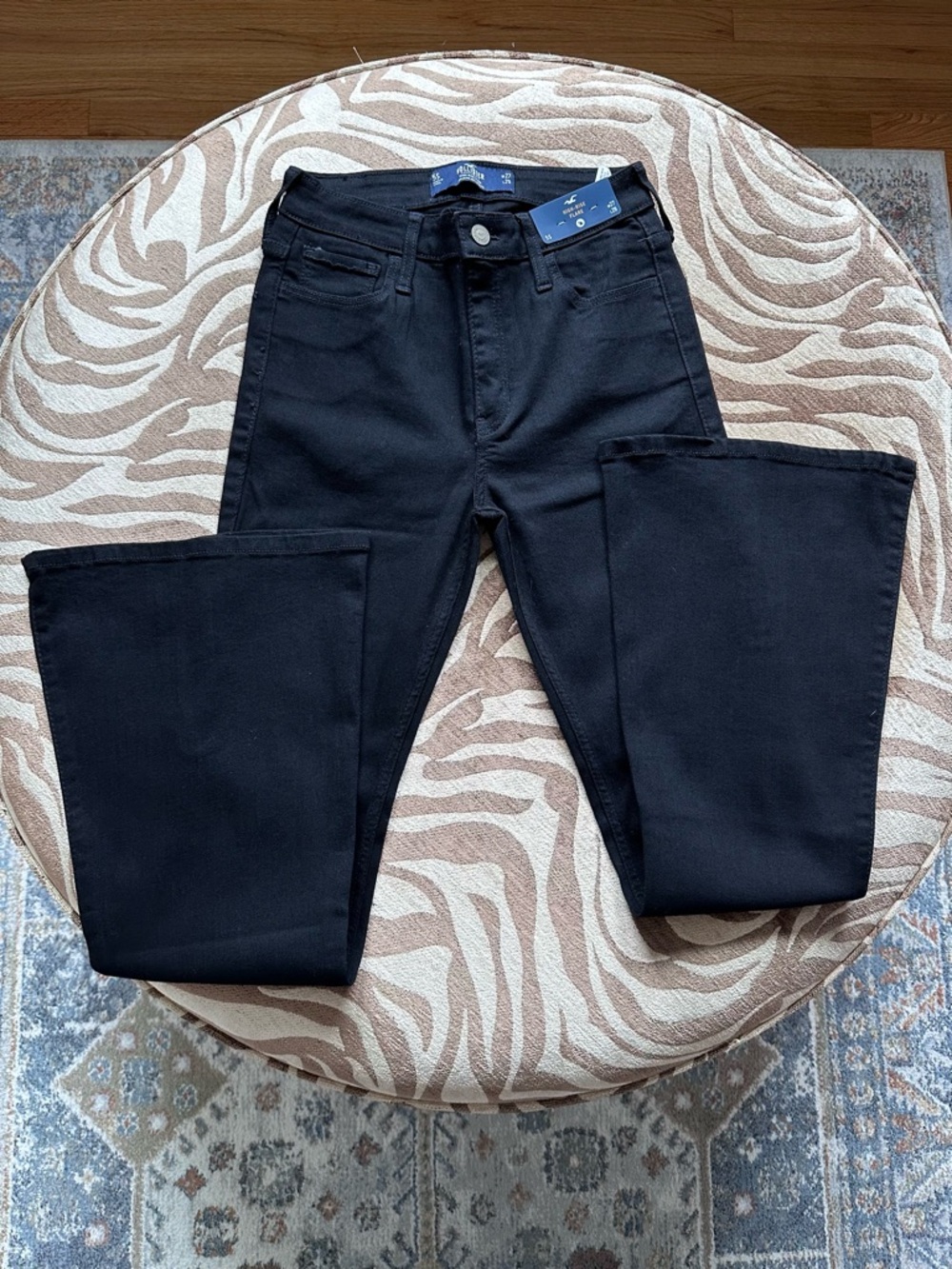 NWT Hollister Women’s Black High-Rise Flare Jeans